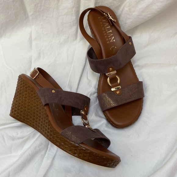 Italian Shoemakers Shoes - Women’s Italian Shoemakers Brown and Purple Sandal Wedge High Heels. Size 8.